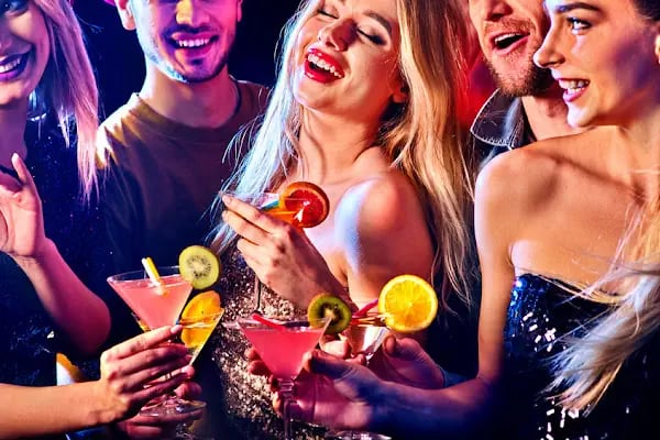 La Noche Gastro Pub - Resim 4