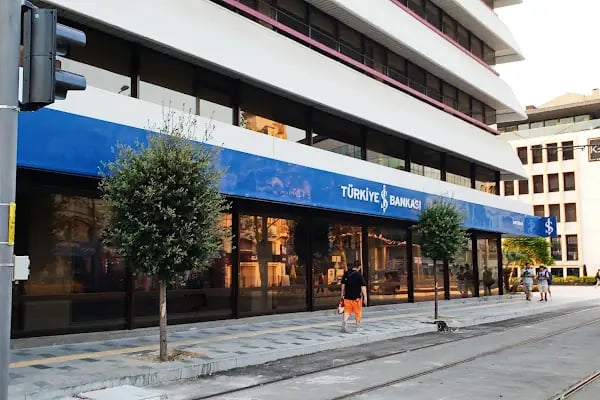 Türkiye İş Bankası İzmir Şubesi - Resim 5