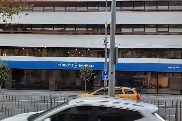 Türkiye İş Bankası İzmir Şubesi - Resim 19