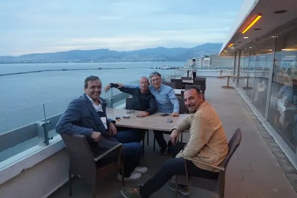 Türkiye İş Bankası İzmir Şubesi - Resim 17