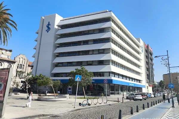 Türkiye İş Bankası İzmir Şubesi - Resim 2