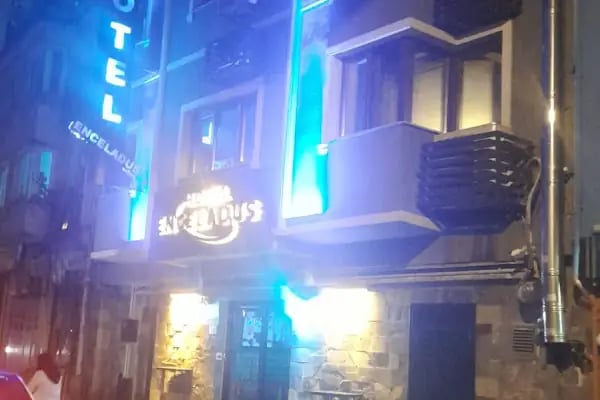 HOTEL ENCELADUS - Resim 8