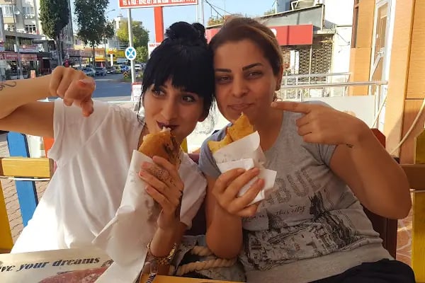 Melli Bistro Kokoreççi Köfteci - Resim 14