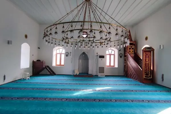 Karaburun Köyü Cami - Resim 2