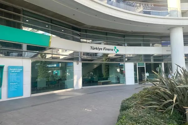 Türkiye Finans Güneşli Ticari Şubesi - Resim 1