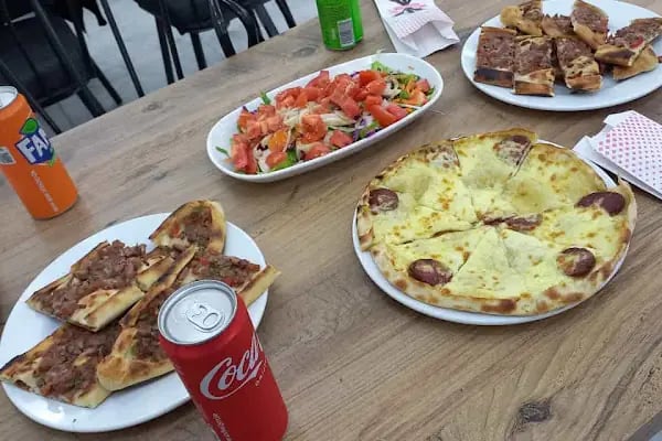 Bir DAMLA PİDE LAHMACUN SALONU - Resim 1