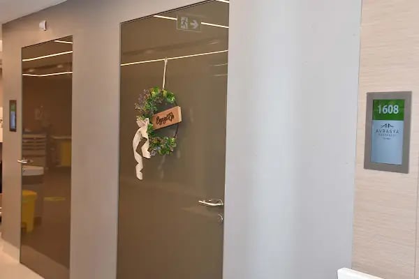 Estepolo Hair Transplant & Esthetic Center - Resim 13