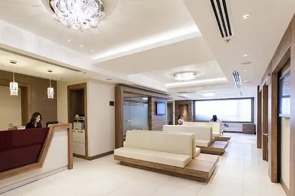 Estepolo Hair Transplant & Esthetic Center - Resim 6