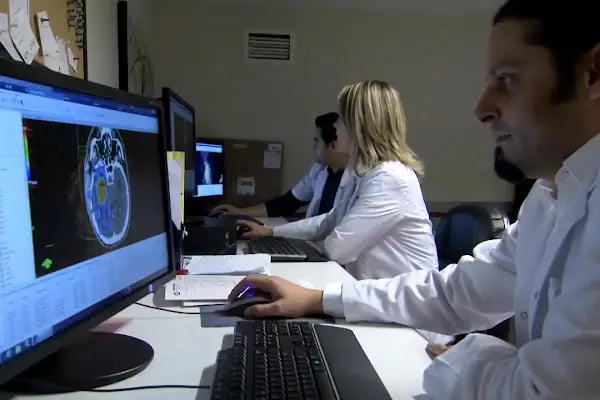 Estepolo Hair Transplant & Esthetic Center - Resim 17