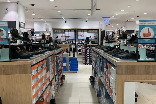 FLO Marmara Forum AVM Mağazası - Resim 17