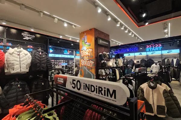 IN Street Tepe Nautilus AVM Mağazası - Resim 2