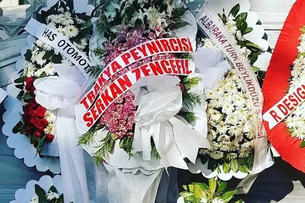 Avcılar Muhteşem Çiçekçilik &amp; Çikolata - Resim 4