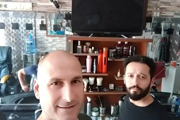 Siyah İnci Erkek Kuaförü - Resim 3