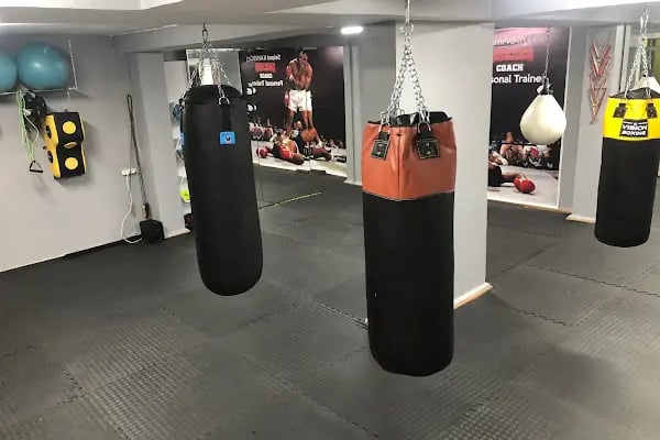 Be Strong Fit Club - Resim 18