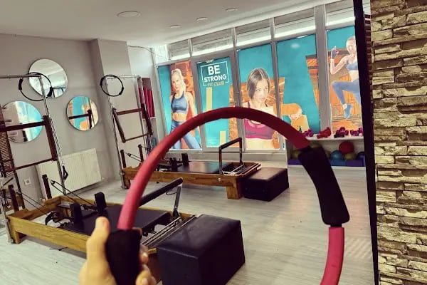 Be Strong Fit Club - Resim 12