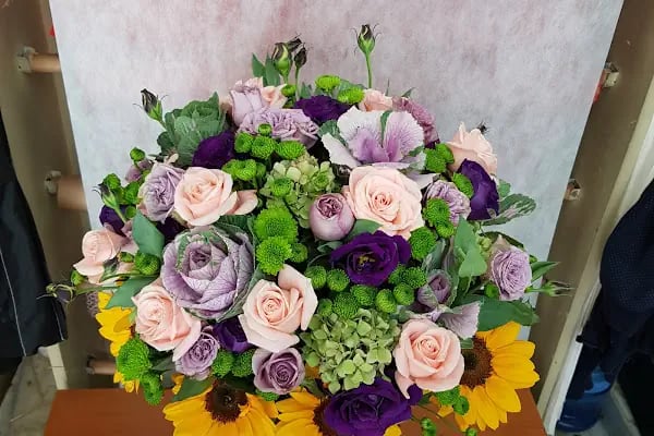 Ivy istanbul Flowers&amp;Cafe - Resim 4