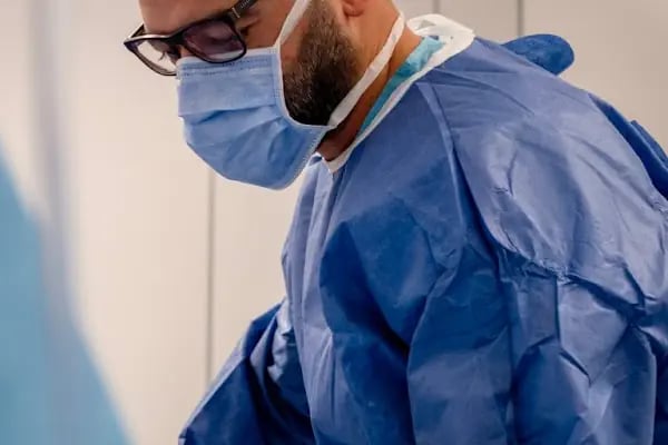Op. Dr. Anıl Olguner, Adana Plastik Rekonstrüktif Ve Estetik Cerrahi - Resim 15