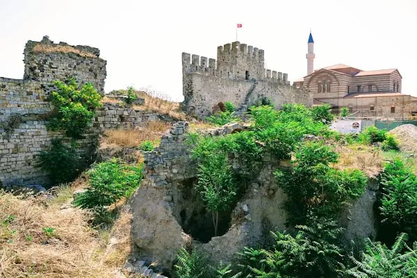 İSTANBUL ÜNV. EDEBİYAT FAKÜLTESİ ENEZ AİNOS BÖLGESİ ARKEOLOJİK KAZI VE ARAŞTIRMA MER. - Resim 6