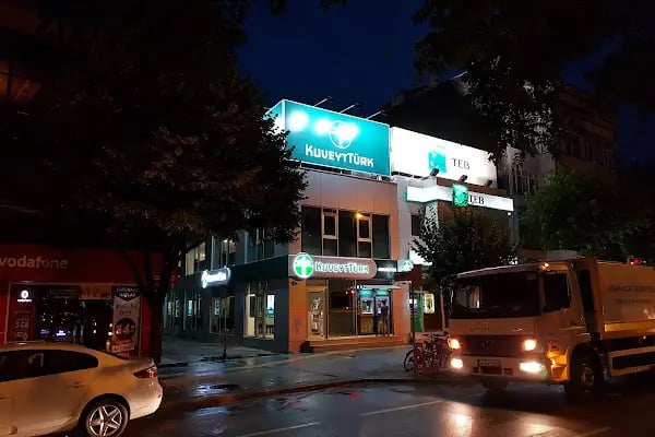 Kuveyt Türk Adapazarı Şubesi - Resim 7