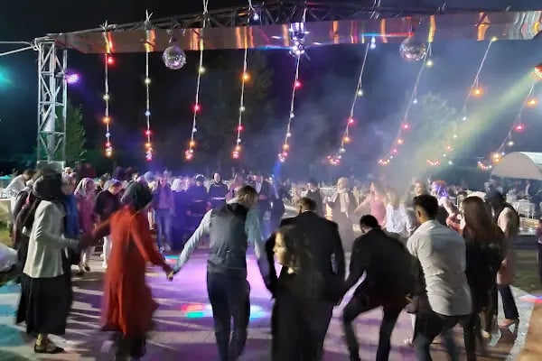 Serender Park Restoran ile Kır Düğün Bahçesi - Resim 16