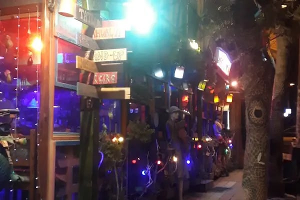 Happy Art Cafe - Resim 10