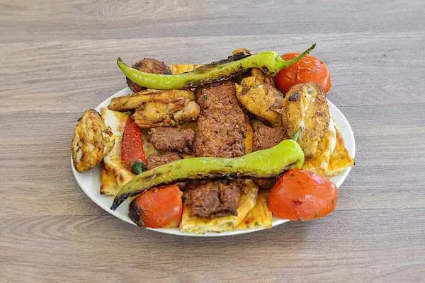 Viva59 Pide Lahmacun Tantuni Salonu - Resim 3