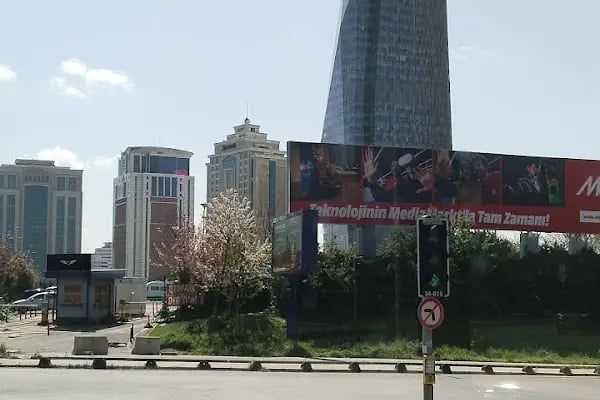 Uz. Dr. Şehin Sıtkı Dermatoloji Medikal Estetik MedicaDerma - Resim 3