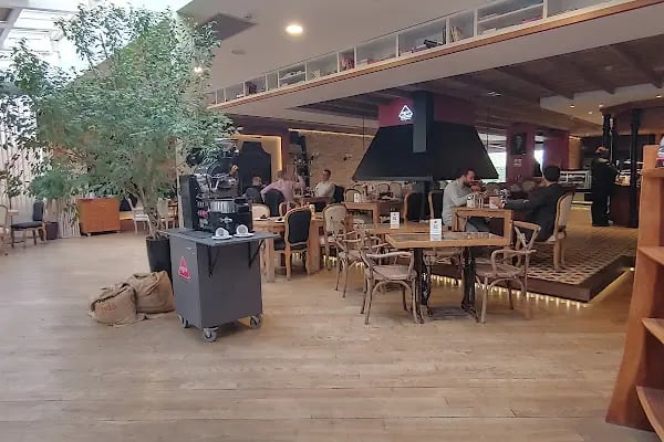 Egro | Cafe - Bistro - Restaurant - Resim 18