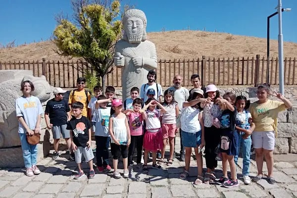 Özel Paşaköşkü Amerikanca Kültür Yabancı Dil Kursu - Resim 17