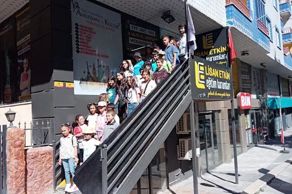 Özel Paşaköşkü Amerikanca Kültür Yabancı Dil Kursu - Resim 2