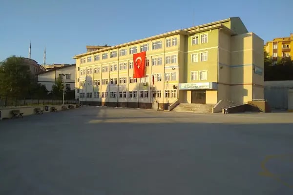 Dr. Sadık Ahmet Ortaokulu - Resim 2