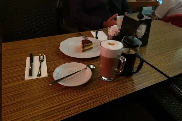 Paris Cafe - Resim 6