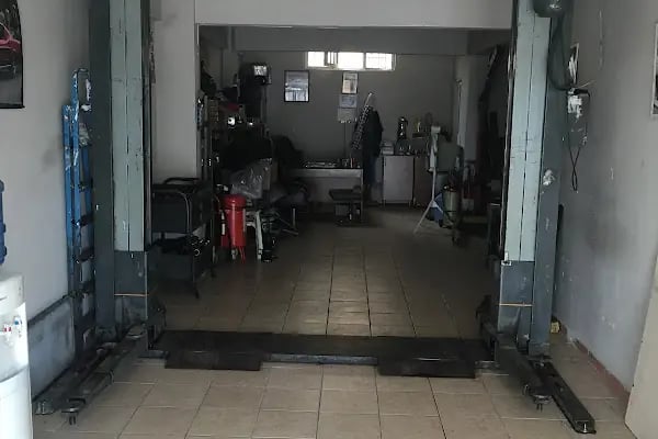 YAVUZ OTO TAMİR BAKIM SERVİSİ(Motor Yağ Değişimi,Genel Bakım, Arıza Tespit,Akü,Fren Balatası,Ön Takım,Far Ayarı,Elektrik - Resim 4