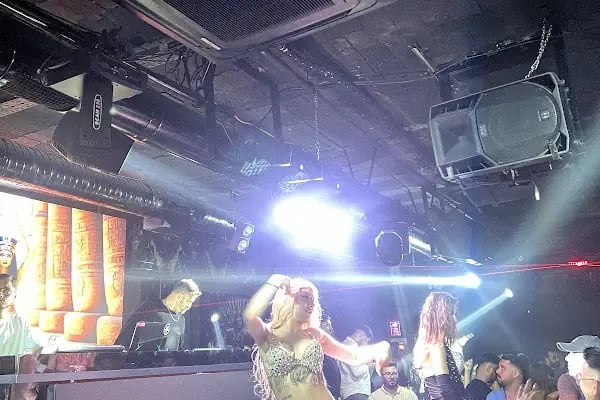 Date Night Club - Resim 2