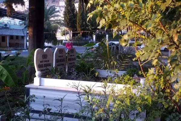 Alanya Belediyesi Hatipoğlu Hasanağa Mezarlığı - Resim 2