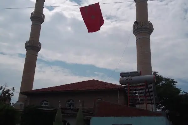 Karamanköy Camii - Resim 1