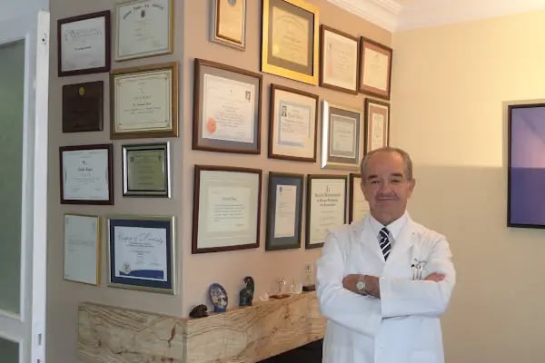 Prof. Dr. E. ERTUĞRUL ŞENER - Resim 1