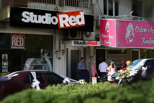 StudioRed Turgutlu Fotoğrafçılık - Resim 15