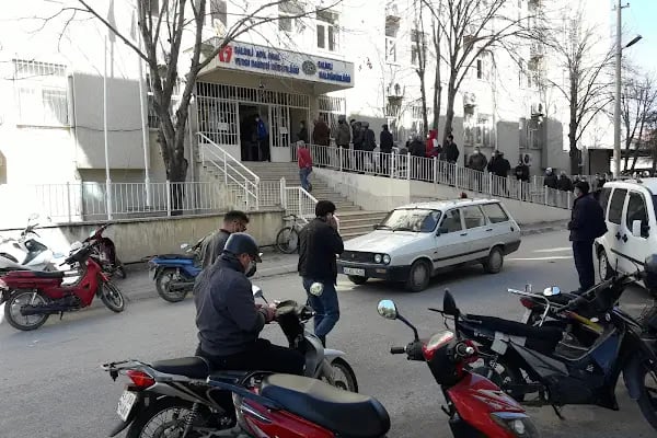 Salihli Vergi Dairesi - Resim 1