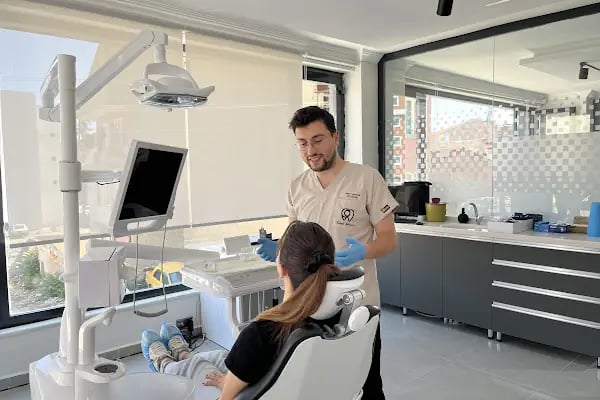 AKŞEHİR DENT MOON AĞIZ VE DİŞ SAĞLIĞI POLİKLİNİĞİ - Resim 5