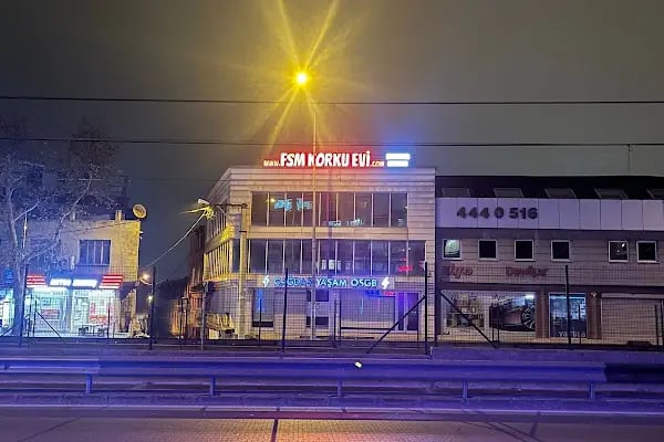 Bursa Fsm Korku Evi - 8.Yıl 850m² Survivor Parkuru! - Resim 2