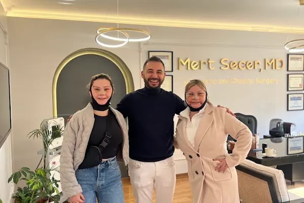 Dr Mert Secer Aesthetic Plastic Surgery - Resim 4