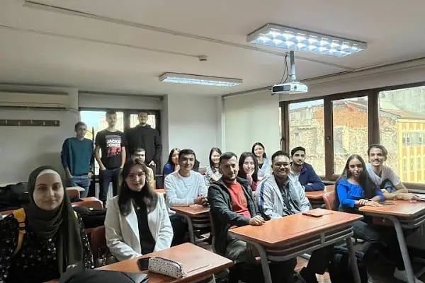 İstanbul Üniversitesi Dil Merkezi - Resim 9