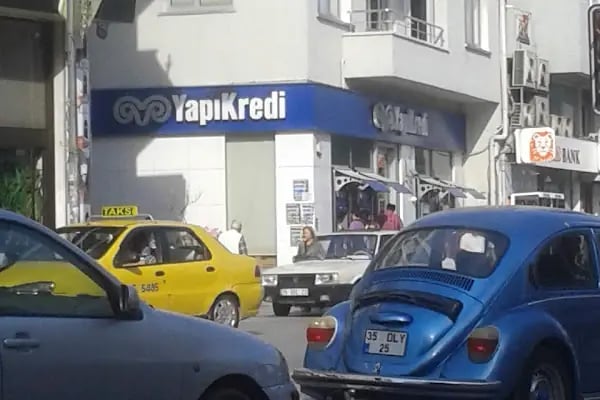 Yapı Kredi - Şirinyer Şubesi - Resim 3