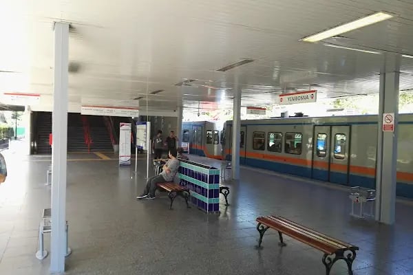 Yenibosna Metro İstasyonu - Resim 18