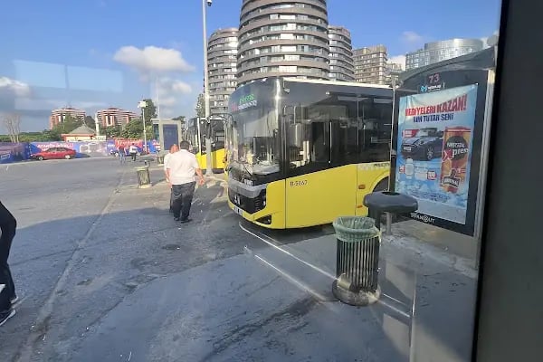 Yenibosna Metro İstasyonu - Resim 17