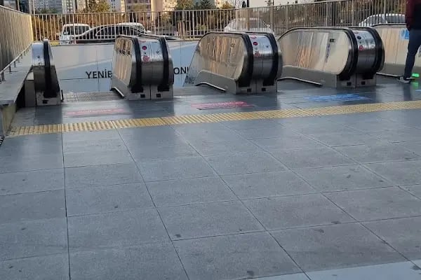 Yenibosna Metro İstasyonu - Resim 6