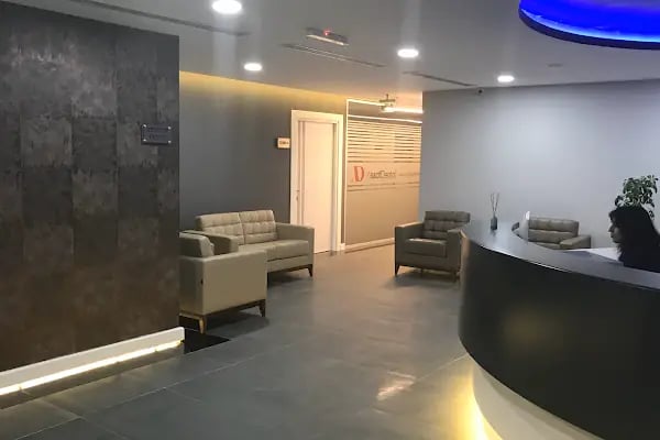 Özel ASSAF Ağız ve Diş Sağlığı Polikliniği - Diş implant - Emax lamina - Resim 2