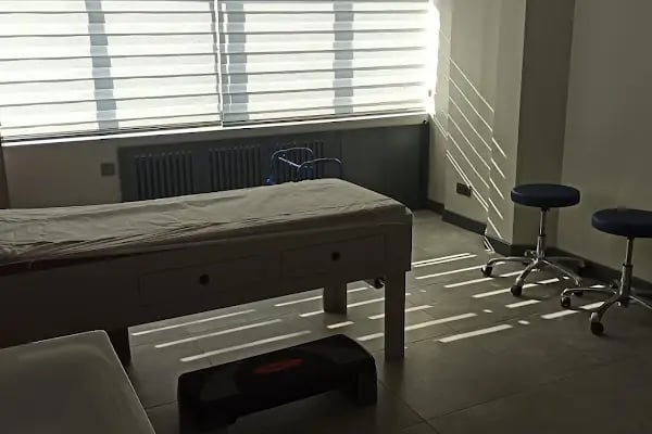 Prof. Dr. Güney YILMAZ / Ortopedi / Çocuk Ortopedi /Deformite Düzeltme / Serebral Palsi / Kalça Çıkığı / Kalça Ultrasonu /Ekstremite Uzatma Cerrahisi - Resim 4