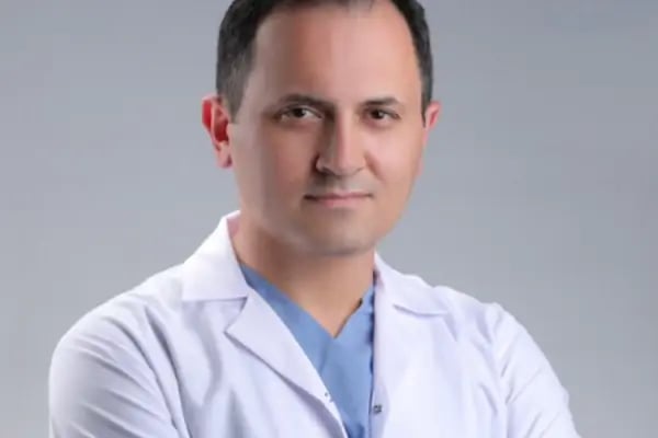 Prof. Dr. Güney YILMAZ / Ortopedi / Çocuk Ortopedi /Deformite Düzeltme / Serebral Palsi / Kalça Çıkığı / Kalça Ultrasonu /Ekstremite Uzatma Cerrahisi - Resim 6